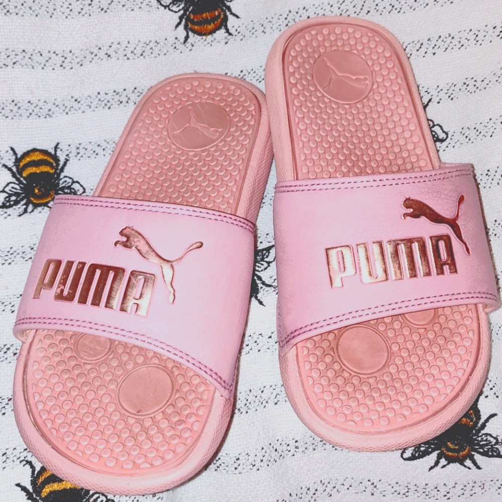 Puma Cool Cat Slides Sandals Girl's Size 2. Pink & Rose Gold - Picture 2 of 4